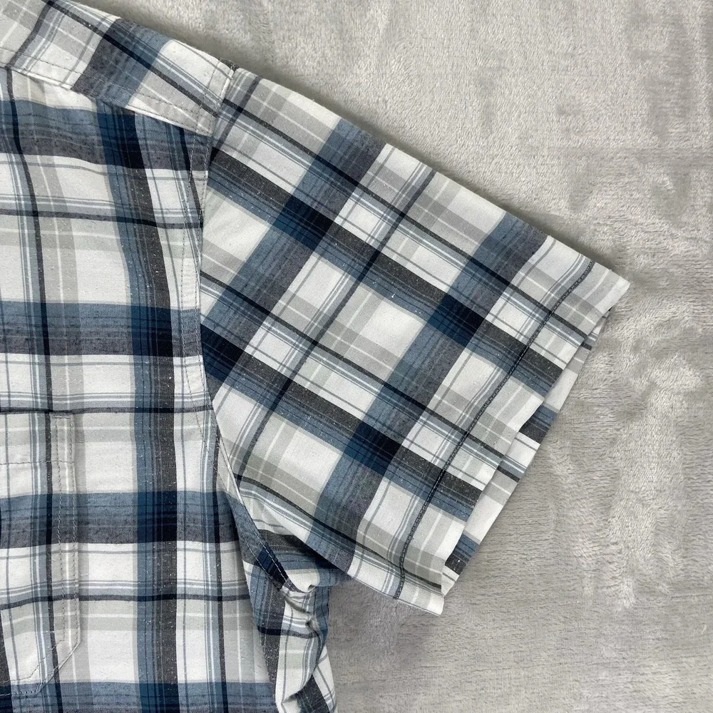 KUHL Shirt Mens Large STYK Button Up Blue Plaid Short Sleeve Pockets Outdoor